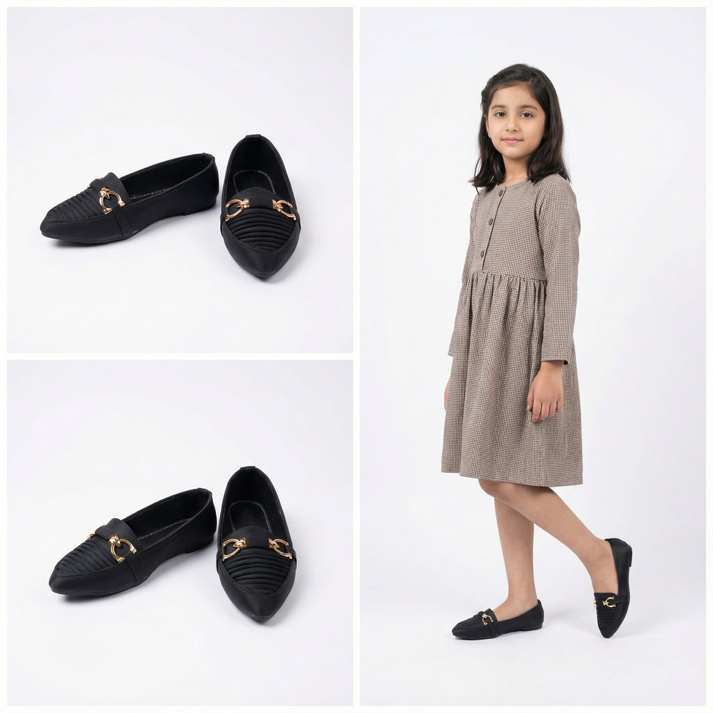 Choti Si Walk Classic Buckle Pumps for Girls – Elegant Flat Loafers with Metal Detail