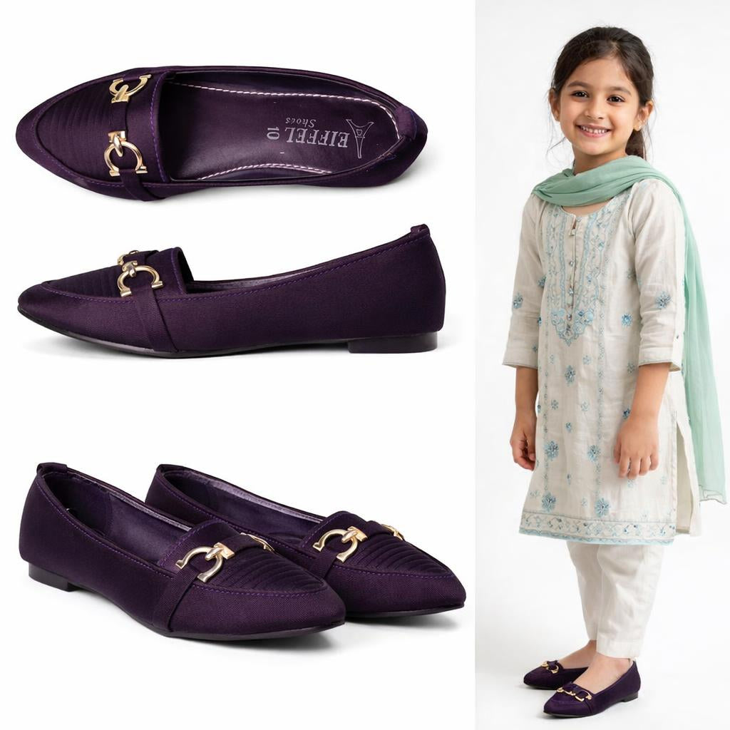Choti Si Walk Classic Buckle Pumps for Girls – Elegant Flat Loafers with Metal Detail
